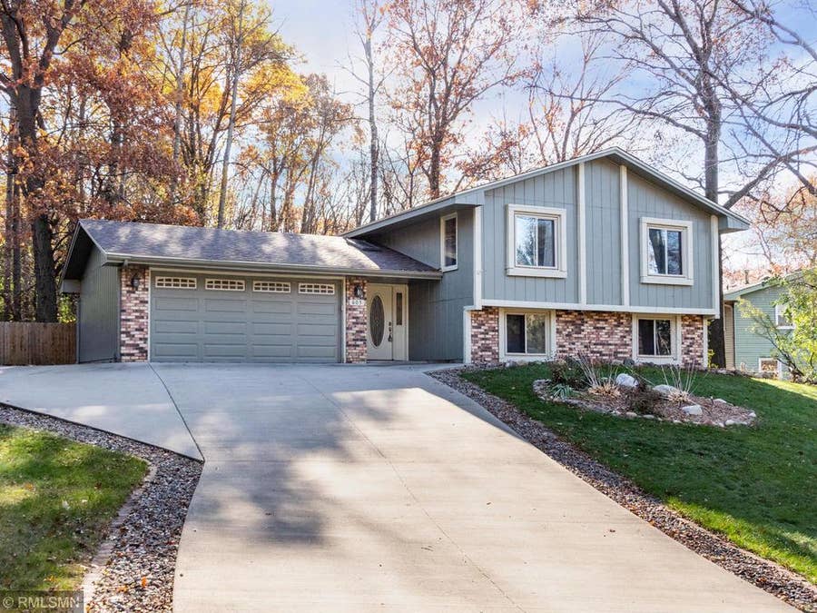 Property photo for 605 E 136th Street, Burnsville, MN