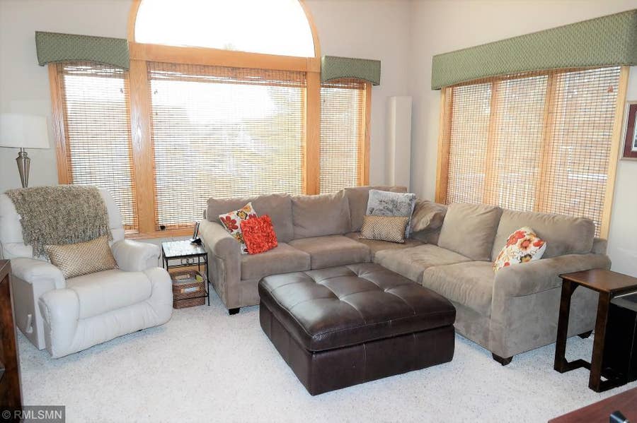 Property photo for 14324 Savanna Oaks Drive, Savage, MN