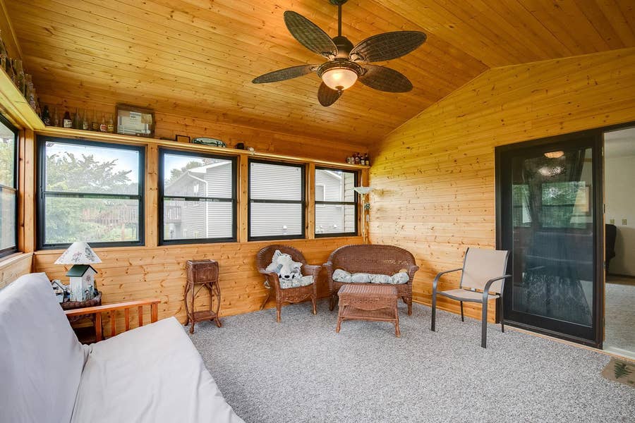 Property photo for 19390 Eureka Avenue W, Farmington, MN