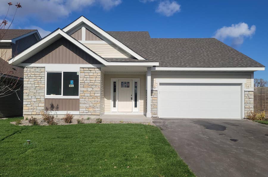 Property photo for 19063 Cloverleaf Way, Farmington, MN