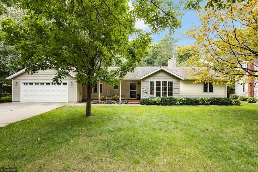 Property photo for 2643 Valley View Lane, New Brighton, MN