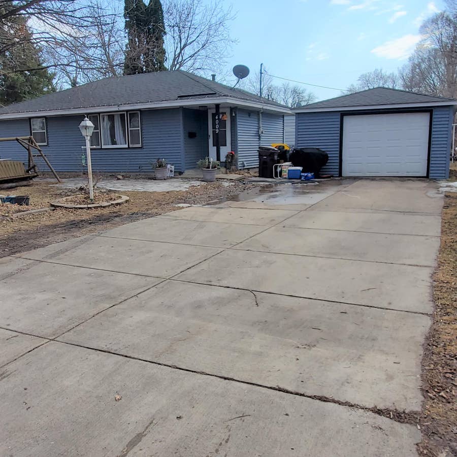 Property photo for 4009 W 124th Street, Savage, MN