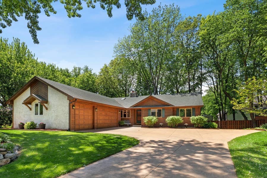 Property photo for 13362 Elaine Court, Savage, MN
