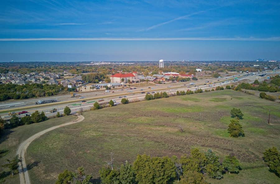 Property photo for 1318 N J Elmer Weaver Freeway, Cedar Hill, TX