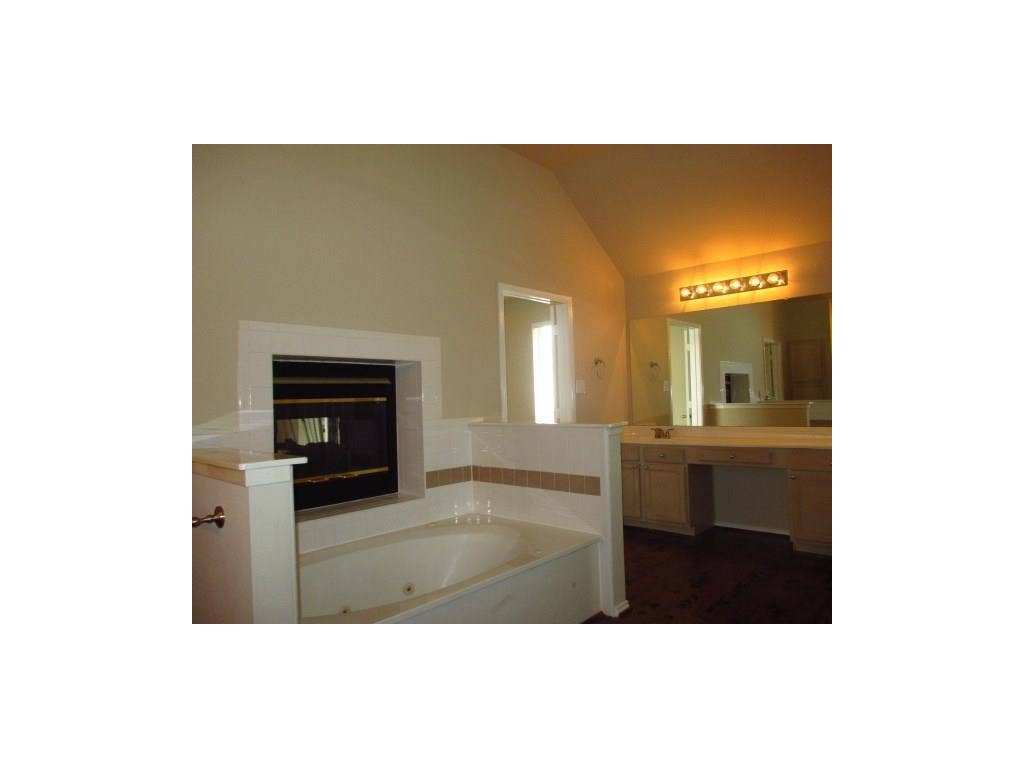 7418 Euclid Drive, Rowlett, TX 75089 7418 Euclid Drive, Rowlett, TX 75089