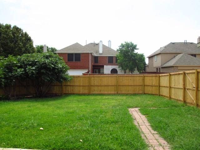 7418 Euclid Drive, Rowlett, TX 75089 7418 Euclid Drive, Rowlett, TX 75089