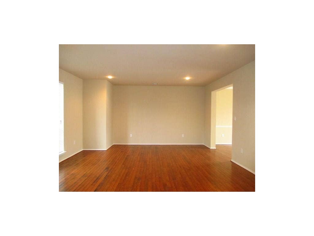 7418 Euclid Drive, Rowlett, TX 75089 7418 Euclid Drive, Rowlett, TX 75089