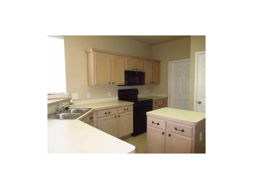 7418 Euclid Drive, Rowlett, TX 75089 7418 Euclid Drive, Rowlett, TX 75089