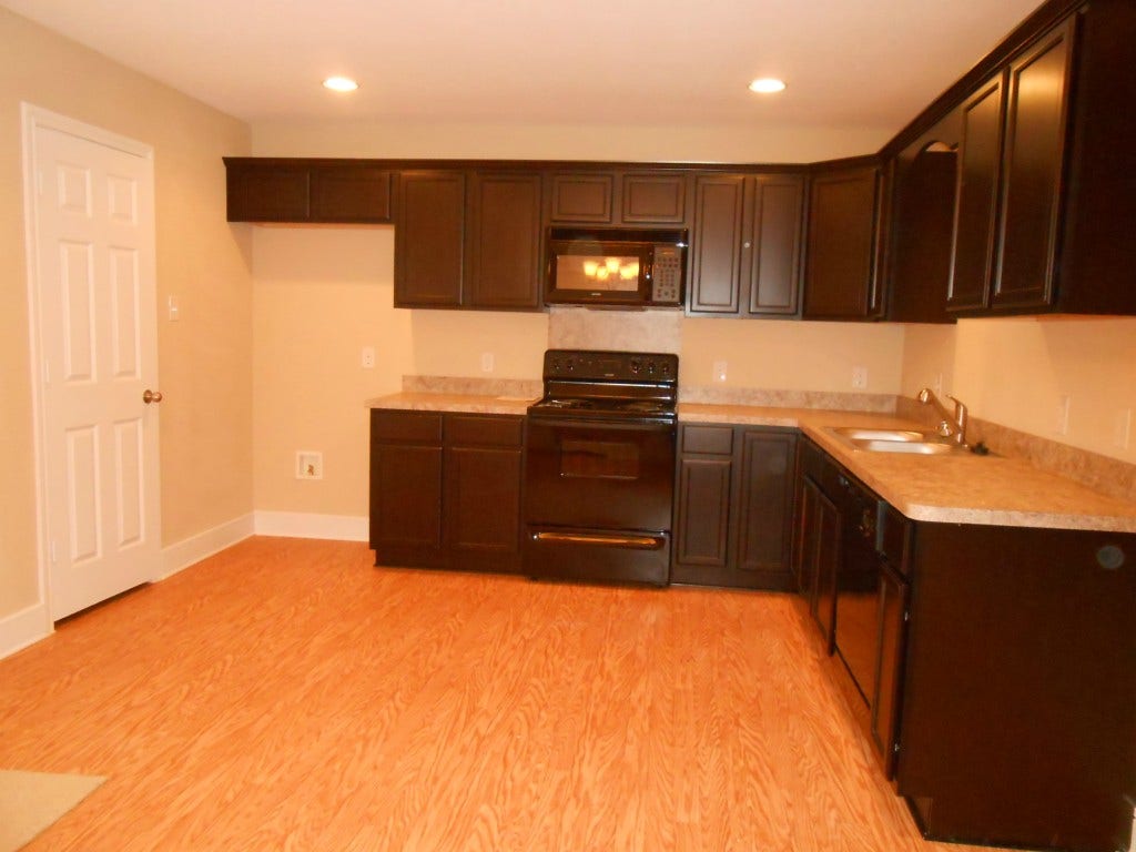 1930 Cross Oaks Drive, Lancaster, TX 75146