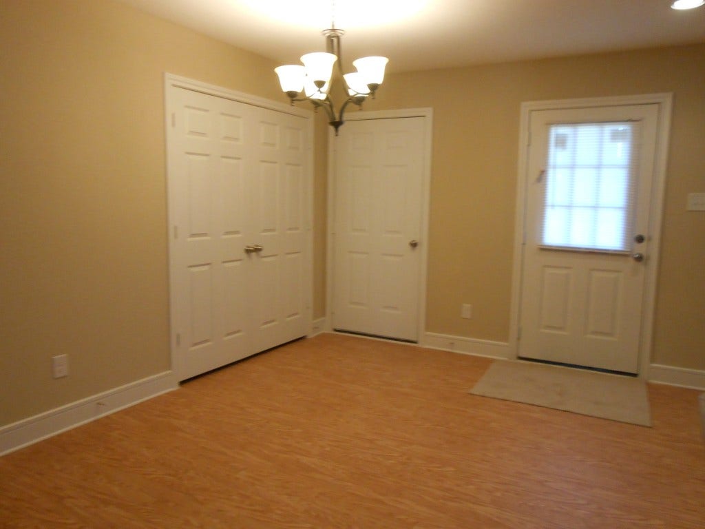 1930 Cross Oaks Drive, Lancaster, TX 75146