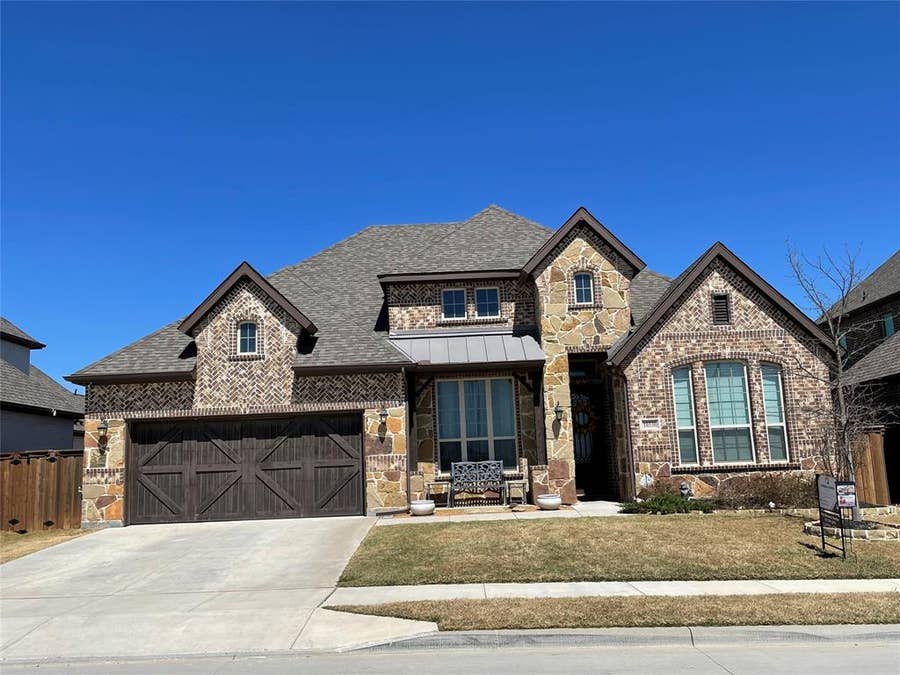 Property photo for 10330 Trail Ridge Drive, Fort Worth, TX