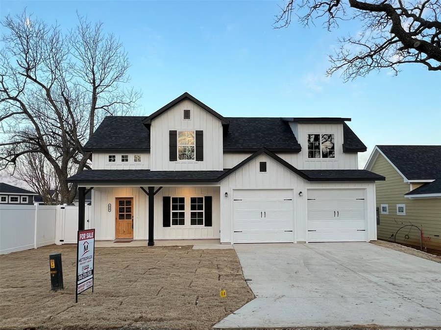 Property photo for 216 Wilson Street, Lake Dallas, TX