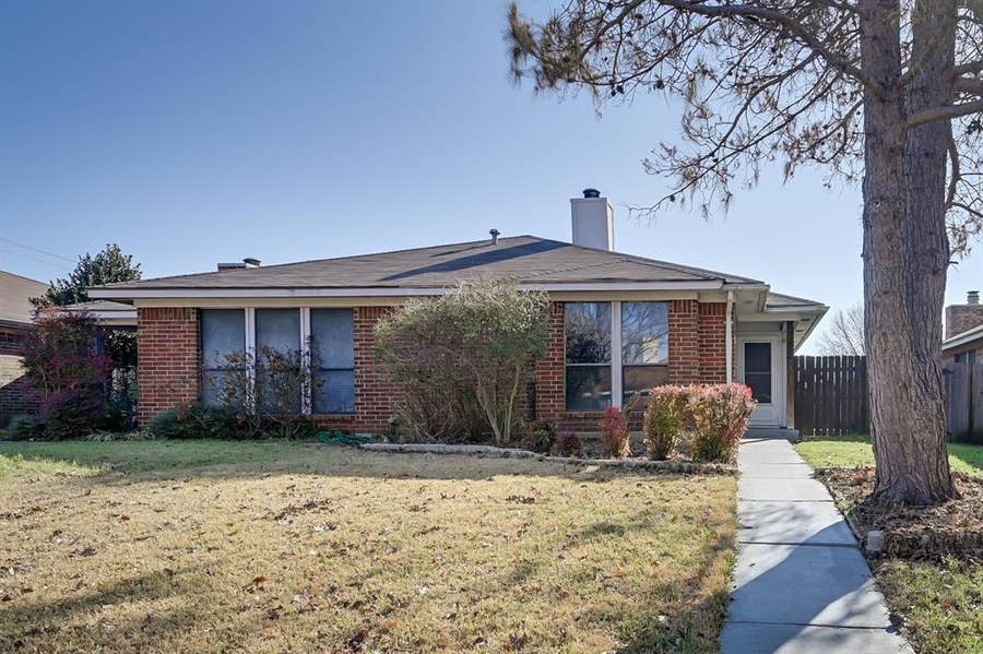 Property photo for 722 Cory Street, Grapevine, TX