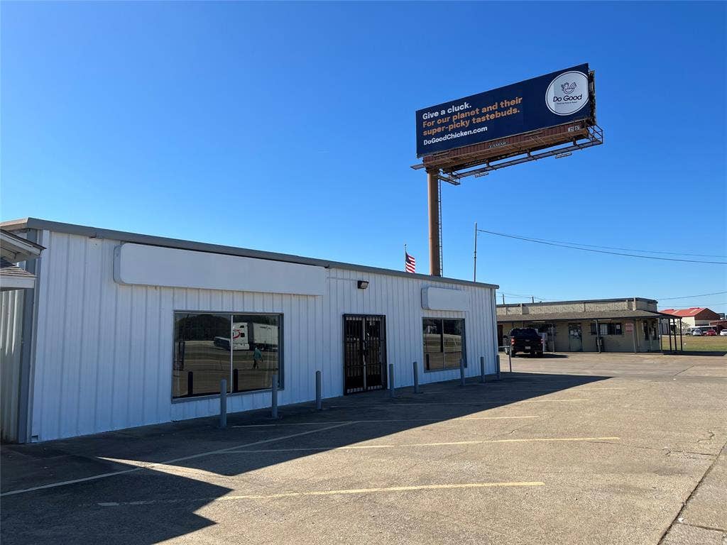 710 E Interstate 30, #B, Garland, TX 75043