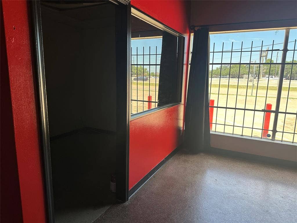 710 E Interstate 30, #B, Garland, TX 75043