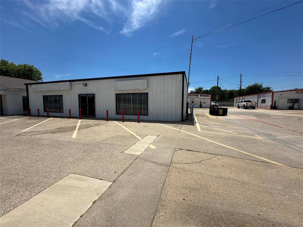 710 E Interstate 30, #B, Garland, TX 75043