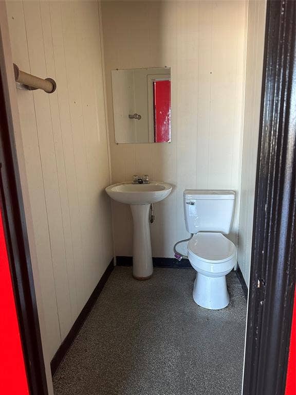 710 E Interstate 30, #B, Garland, TX 75043