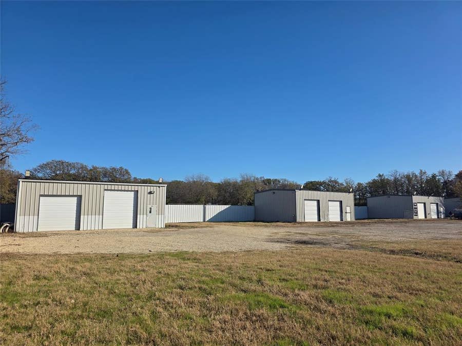 Property photo for 870 N Mayhill Road, Denton, TX