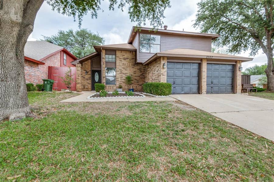 Property photo for 2207 Bassett Drive, Arlington, TX