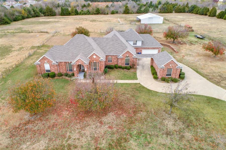 Property photo for 5609 Lyons Road, Garland, TX