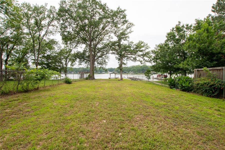 Property photo for 198 Thunderbird Drive, Mabank, TX