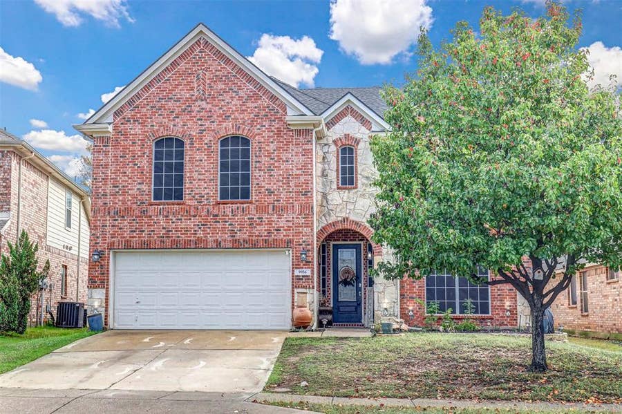 Property photo for 9956 Gessner Drive, Fort Worth, TX