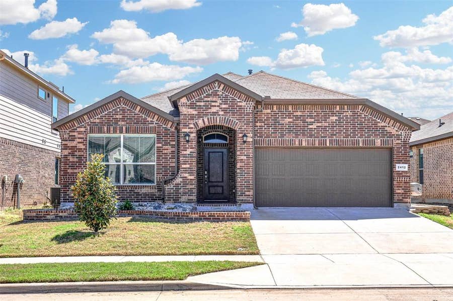 Property photo for 2412 Red Draw Road, Fort Worth, TX
