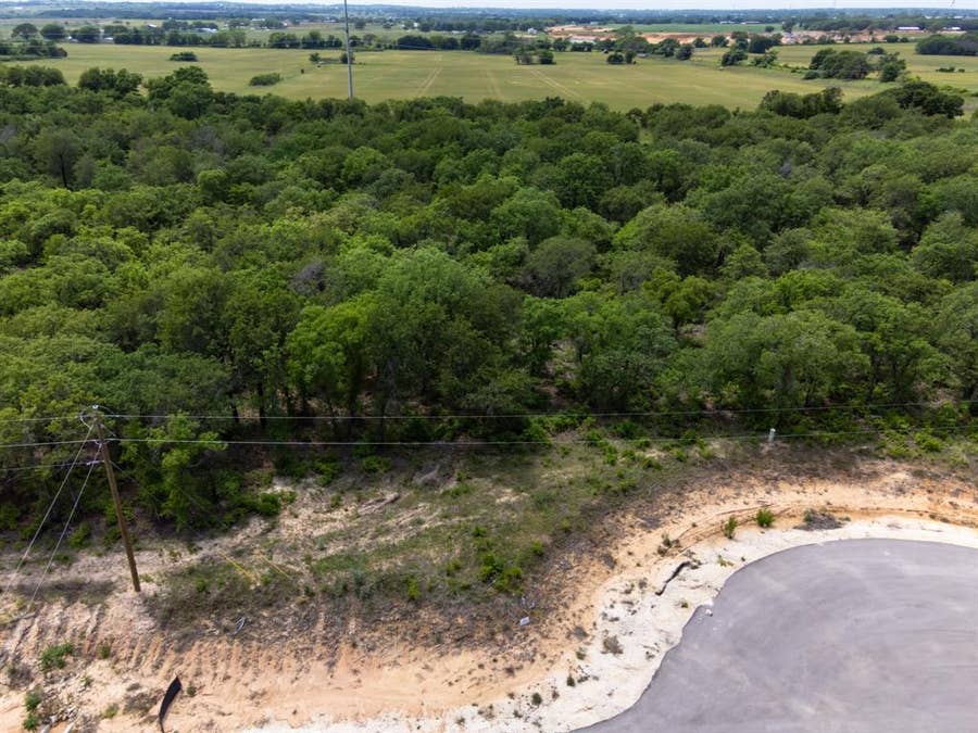 Property photo for 501 Ken Court, Tolar, TX