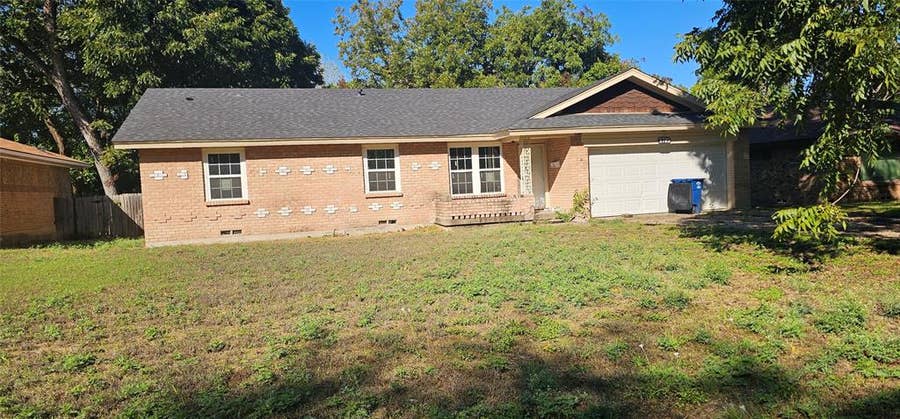 Property photo for 5705 Glen Forest Lane, Dallas, TX