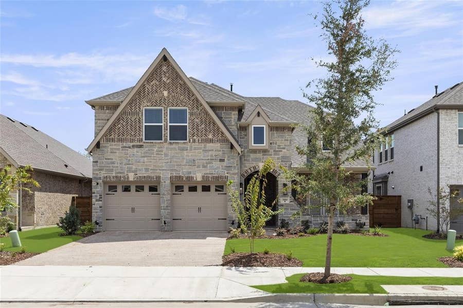 Property photo for 2004 Harmony Pine Way, Mesquite, TX