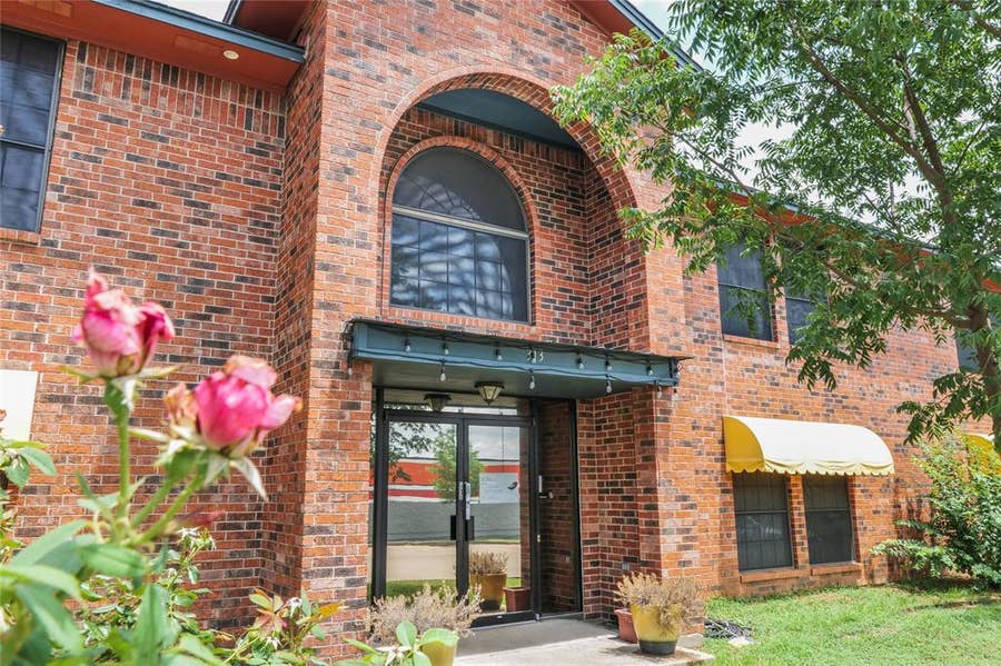 Property photo for 313 Harwood, #private office, Bedford, TX