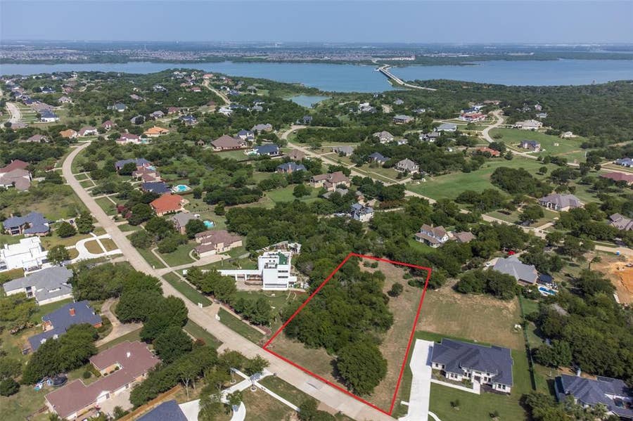 Property photo for 2837 S Lakeview Drive, Cedar Hill, TX