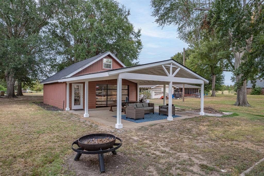 123 Goodknight Ranch Road, Trinidad, TX 75163