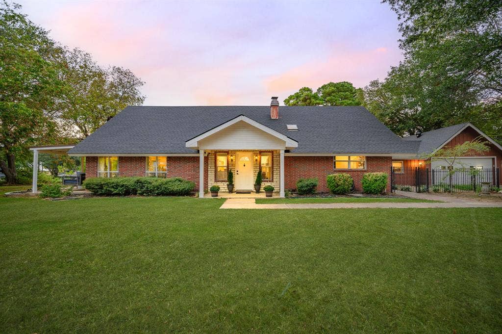 123 Goodknight Ranch Road, Trinidad, TX 75163