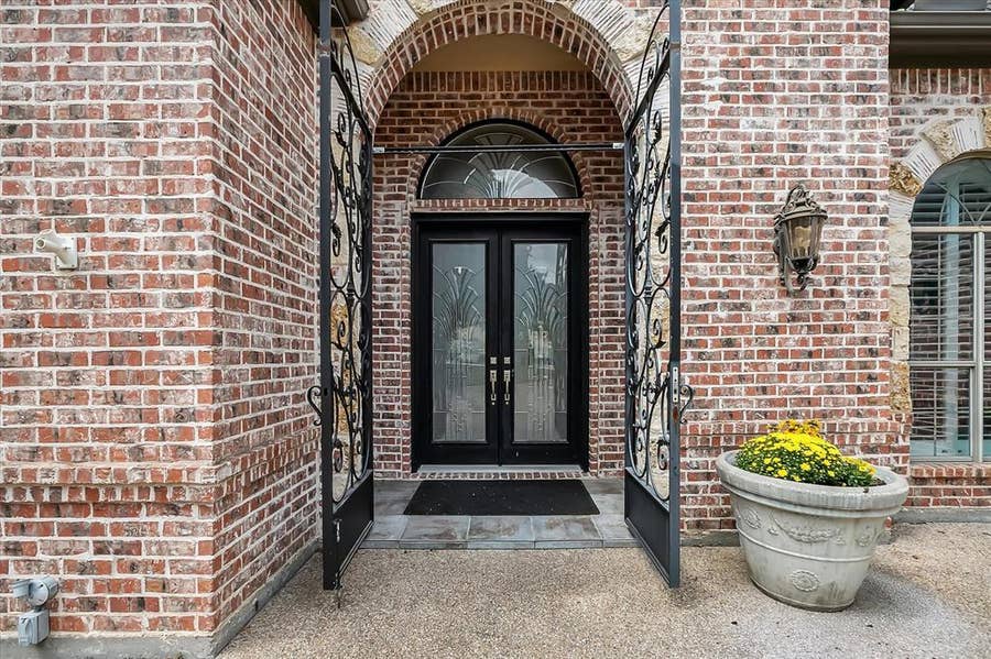 Property photo for 4520 Fair Creek Terrace, Fort Worth, TX