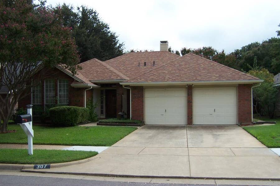 Property photo for 307 Canterbury Street, Euless, TX