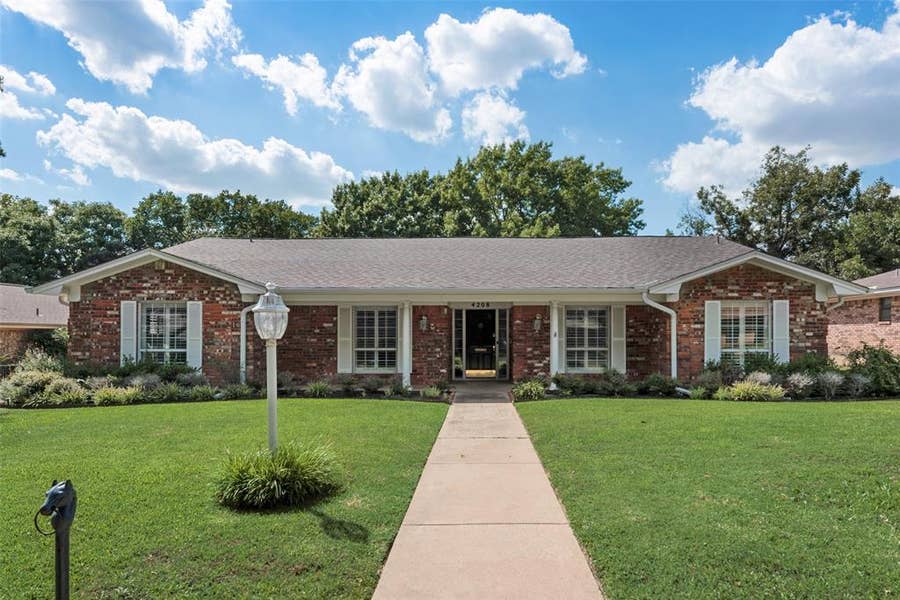 Property photo for 4208 Dawn Drive, Benbrook, TX