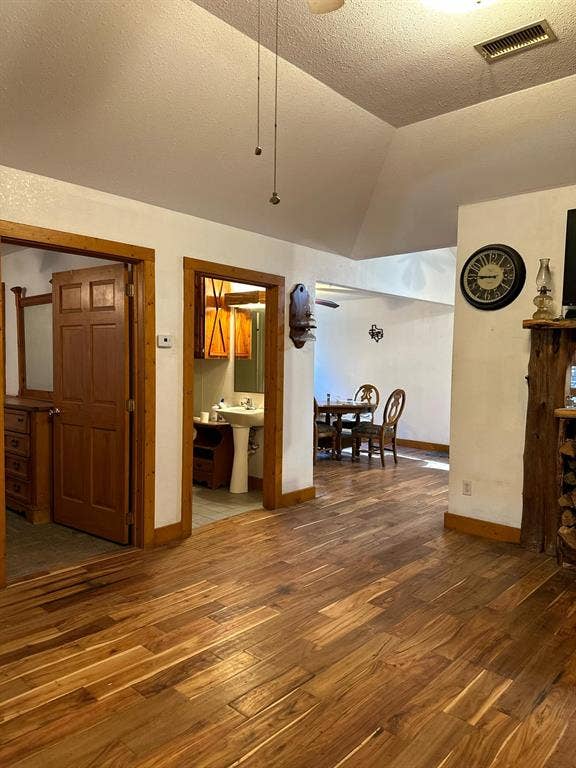 11420 County Road 420, Tyler, TX 75704 11420 County Road 420, Tyler, TX 75704