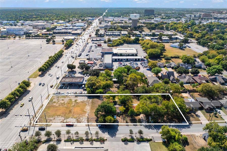Property photo for 708 E Rogers Street, Arlington, TX