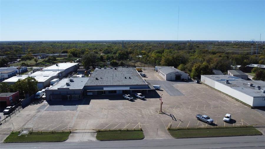 Property photo for 5520 Military Parkway, Dallas, TX