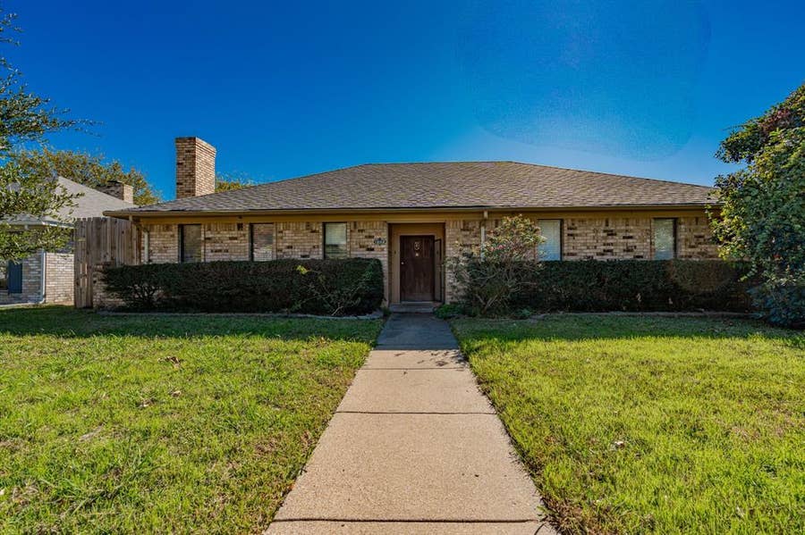 Property photo for 1802 Westgate Drive, Terrell, TX