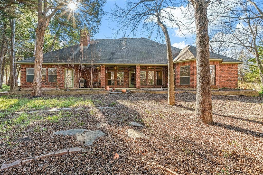 3421 Mindy Lane, Midlothian, TX 76065 View of rear view of property