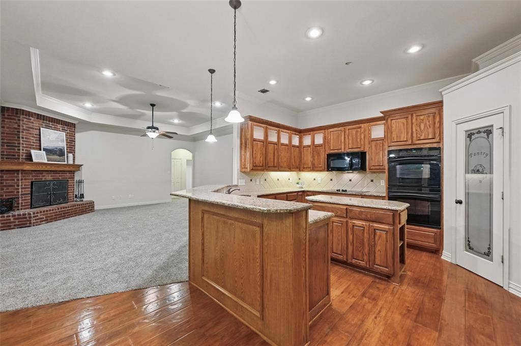 3421 Mindy Lane, Midlothian, TX 76065 Kitchen
