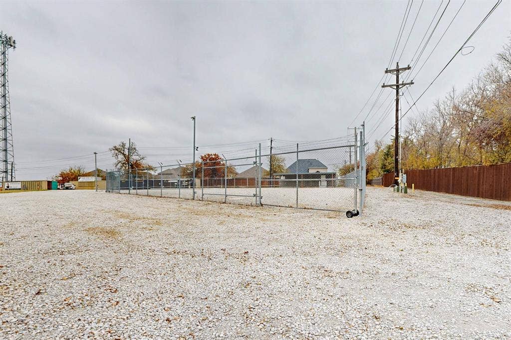 409 Copper Canyon Road, Argyle, TX 76226 View of yard