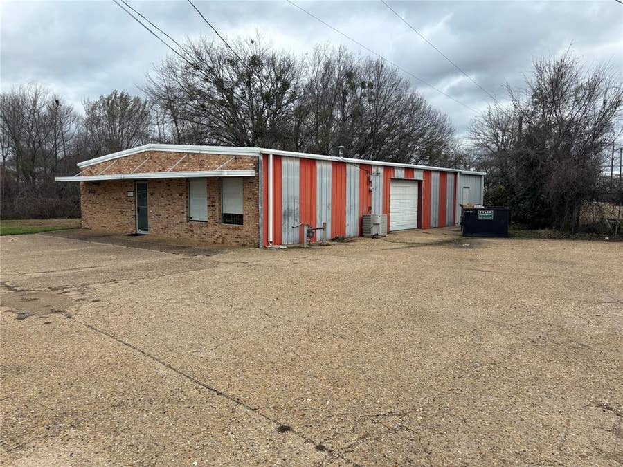 Property photo for 4410 DC Drive, Tyler, TX