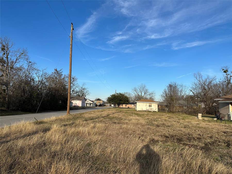 Property photo for 405 College Md Road, Terrell, TX