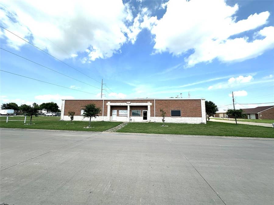 Property photo for 211 Regency Drive, Wylie, TX