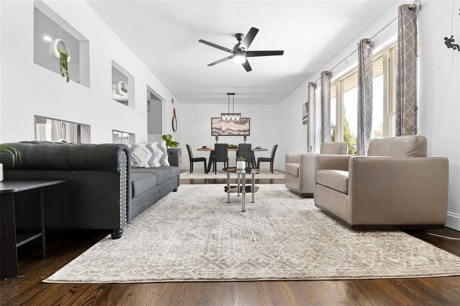 Property photo for 3364 Darvany Drive, Dallas, TX