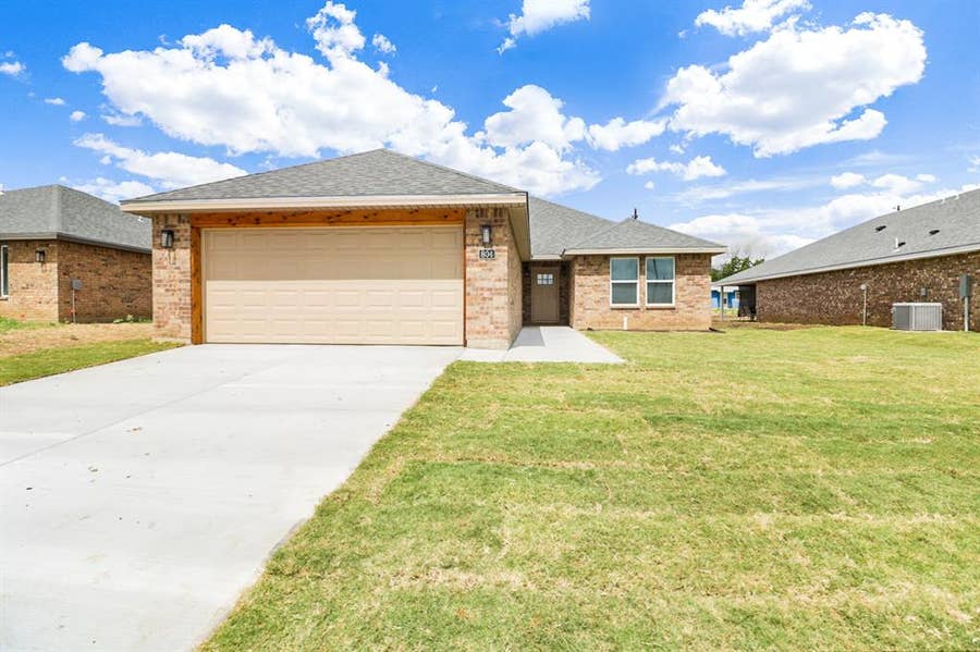 Property photo for 804 Bella Boulevard, Coleman, TX