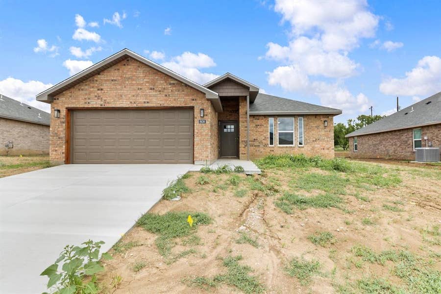Property photo for 808 Bella Boulevard, Coleman, TX